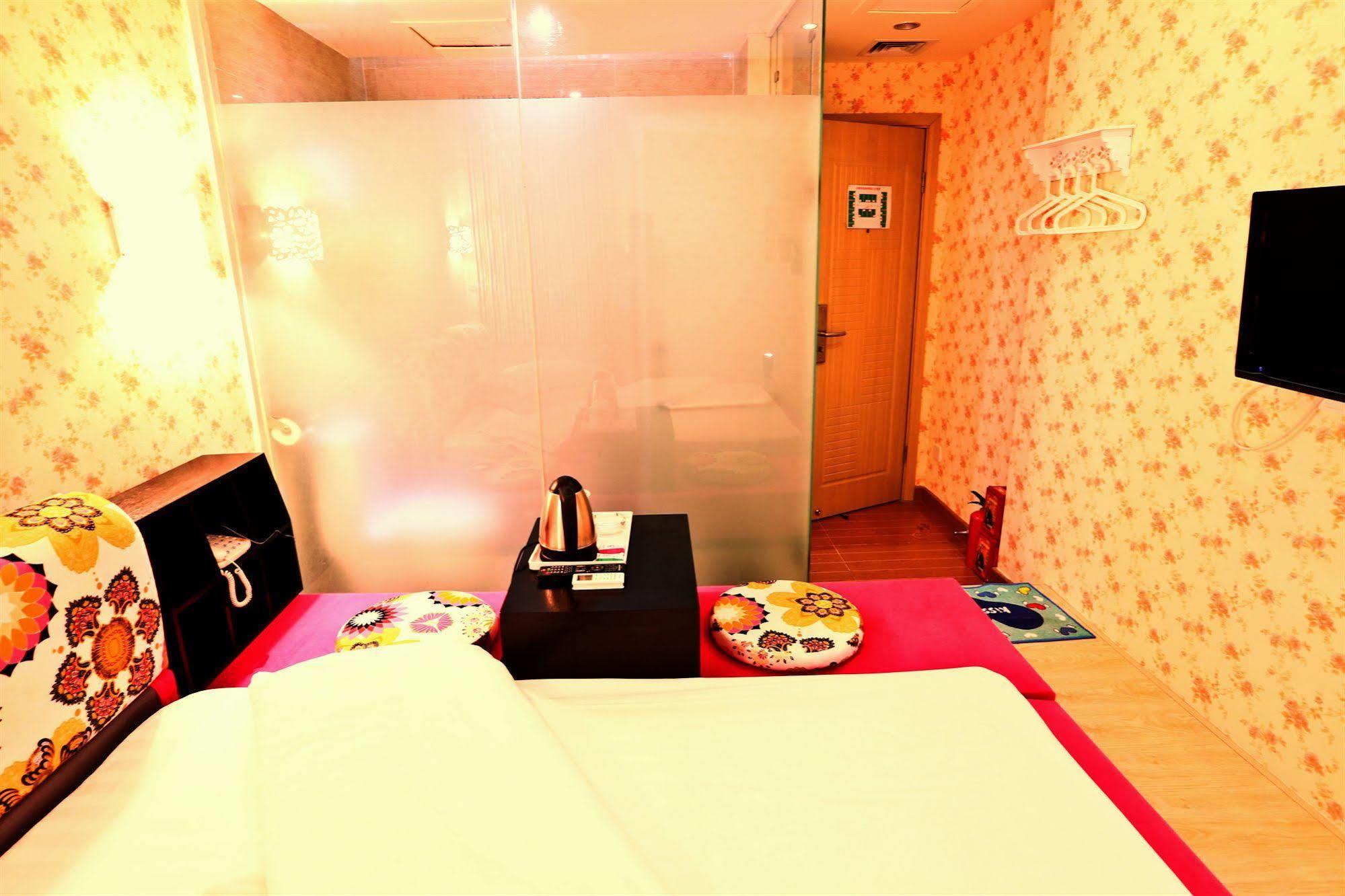 Tavernew Hotel 광저우 외부 사진